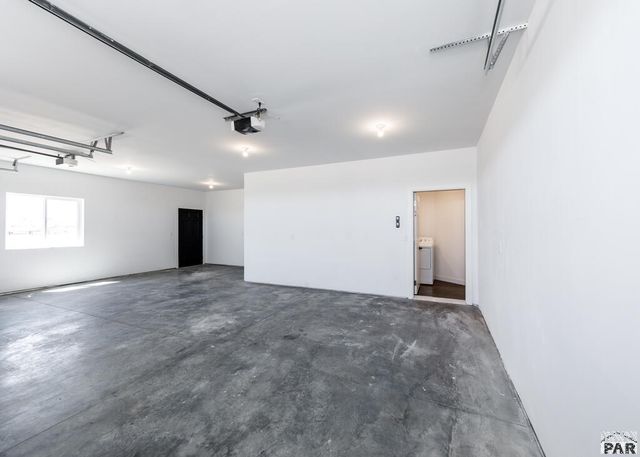 307 N Lyons Dr, Pueblo, CO 81007