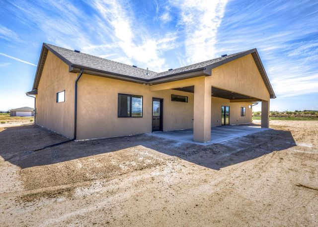 307 N Lyons Dr, Pueblo, CO 81007