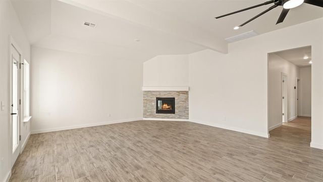 12800 NW 6th Street, Yukon, OK 73099