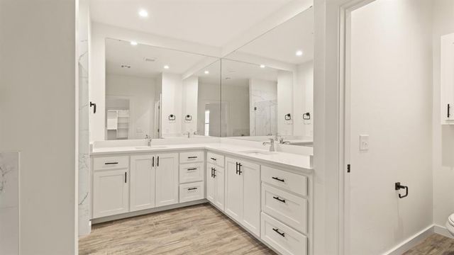 12800 NW 6th Street, Yukon, OK 73099