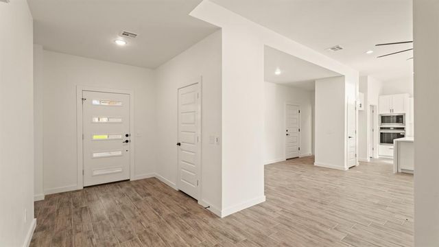 12800 NW 6th Street, Yukon, OK 73099