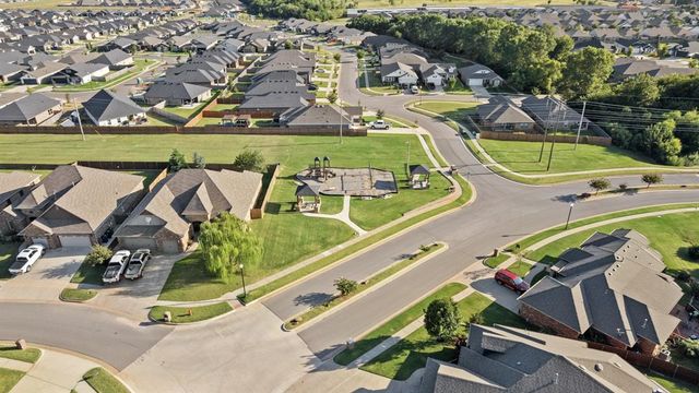 12800 NW 6th Street, Yukon, OK 73099