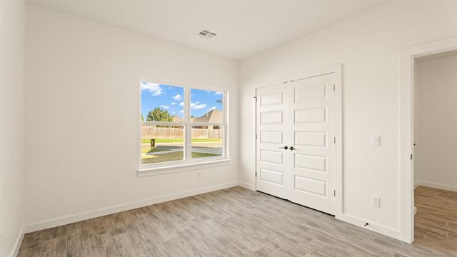 12800 NW 6th Street, Yukon, OK 73099