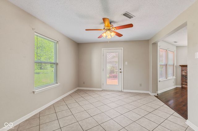 9300 Amberleigh Drive, Plainfield, IN 46168