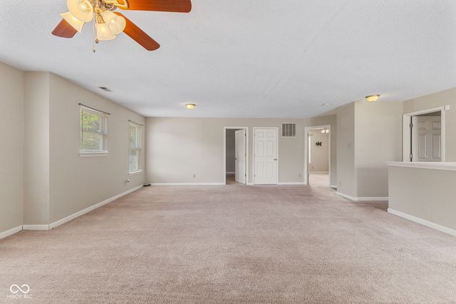 9300 Amberleigh Drive, Plainfield, IN 46168