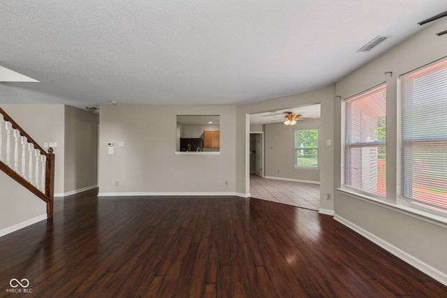 9300 Amberleigh Drive, Plainfield, IN 46168