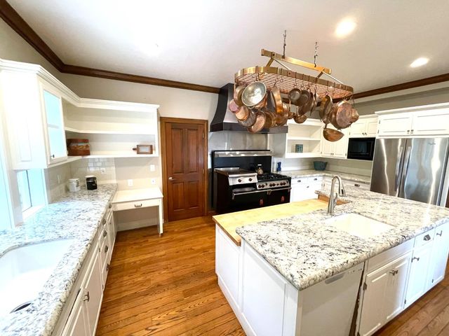 142 Carmel Riviera Drive, Carmel, CA 93923