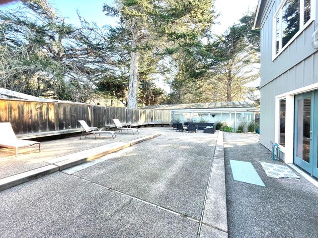 142 Carmel Riviera Drive, Carmel, CA 93923