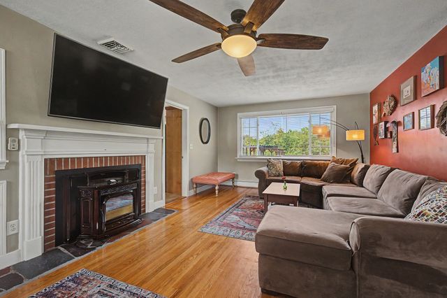 15 Pheasant Hill Rd., Granby, MA 01033