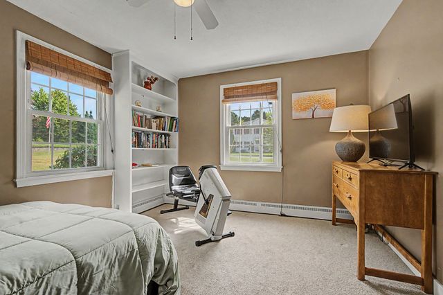 15 Pheasant Hill Rd., Granby, MA 01033