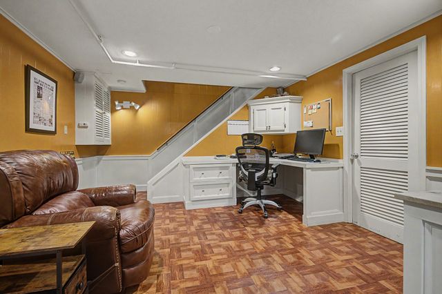 15 Pheasant Hill Rd., Granby, MA 01033