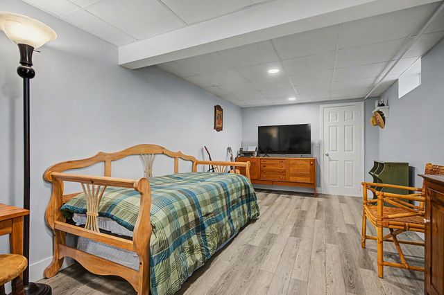 15 Pheasant Hill Rd., Granby, MA 01033