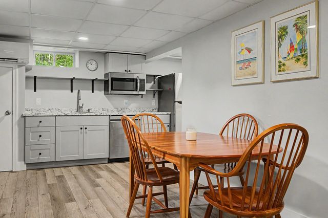 15 Pheasant Hill Rd., Granby, MA 01033
