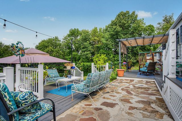 15 Pheasant Hill Rd., Granby, MA 01033