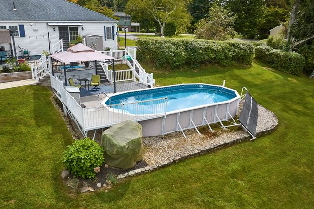 15 Pheasant Hill Rd., Granby, MA 01033