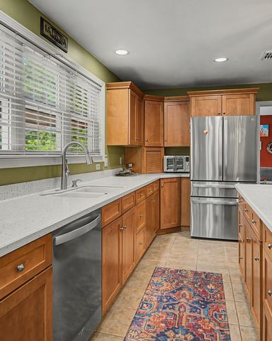 15 Pheasant Hill Rd., Granby, MA 01033