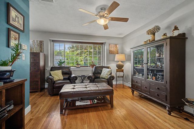 15 Pheasant Hill Rd., Granby, MA 01033
