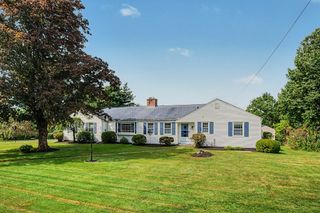 15 Pheasant Hill Rd., Granby, MA 01033