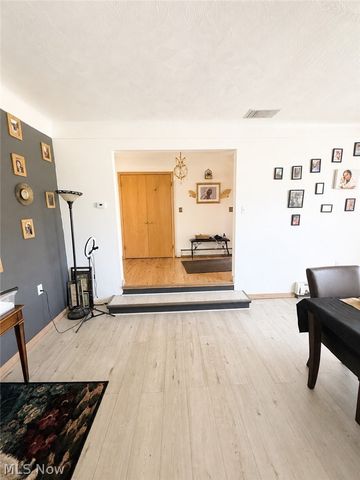 2500 Rosewood, Youngstown, OH 44505