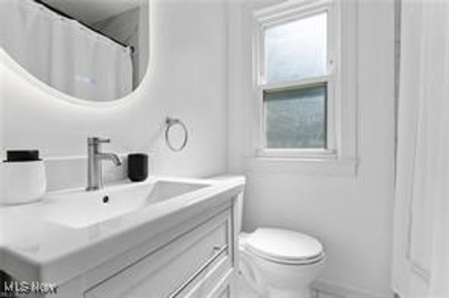 109 Avalon Drive, Bedford Heights, OH 44146