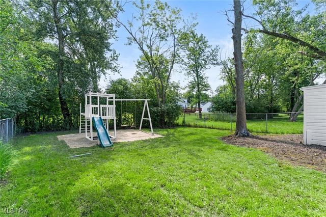 109 Avalon Drive, Bedford Heights, OH 44146