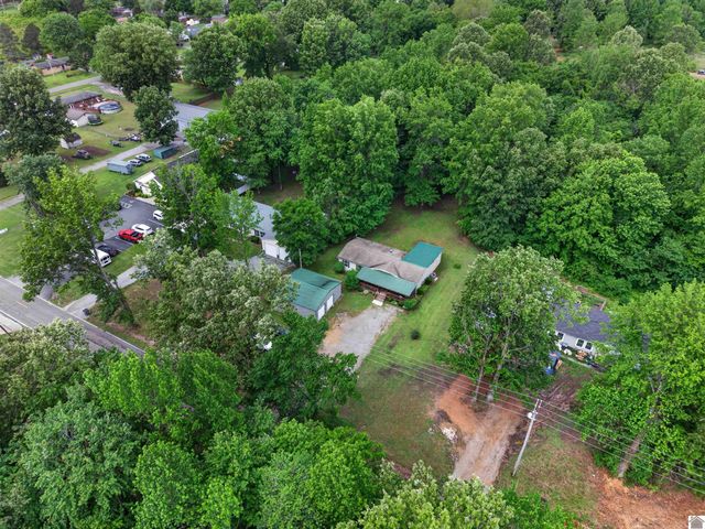 1911 Husband Road, Paducah, KY 42003