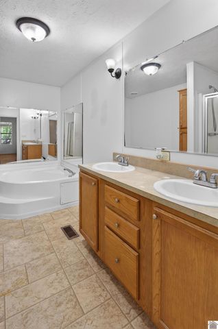1911 Husband Road, Paducah, KY 42003
