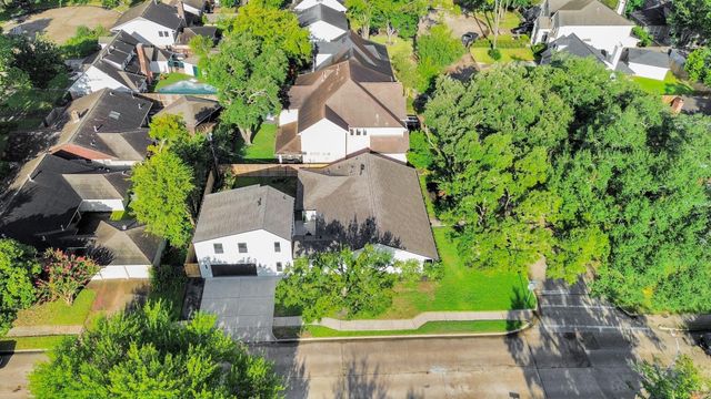 12503 Barryknoll Lane, Houston, TX 77024