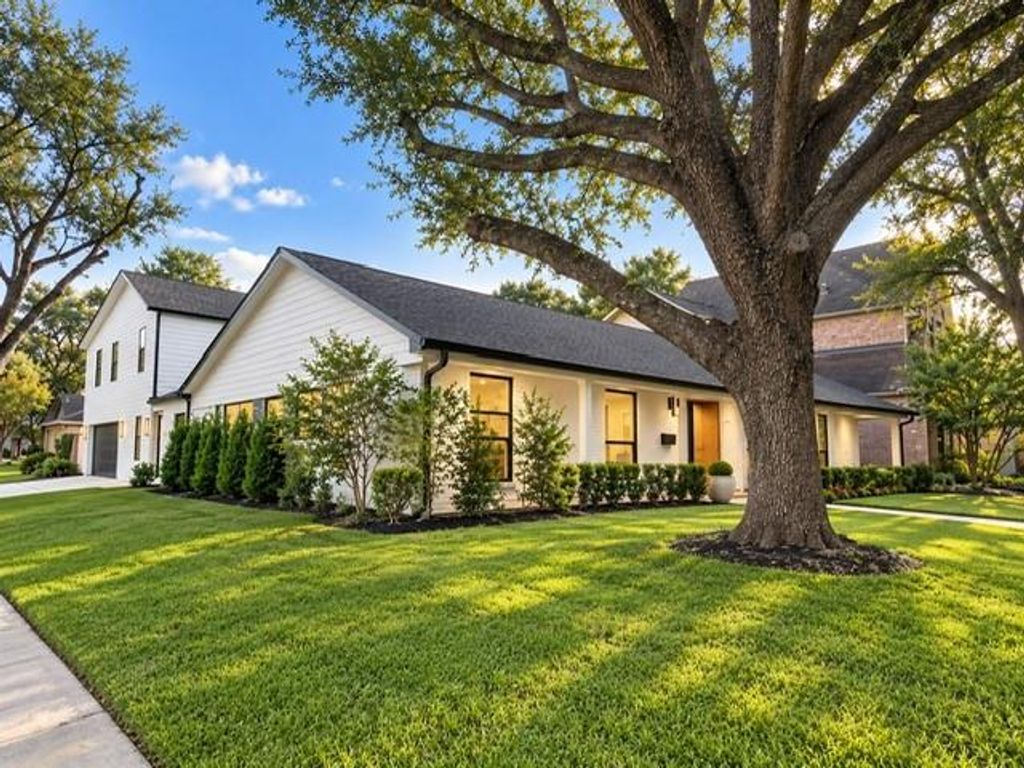 12503 Barryknoll Lane, Houston, TX 77024