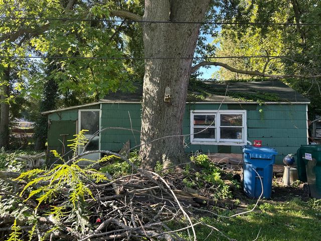 184 S Forest Avenue, Bradley, IL 60915