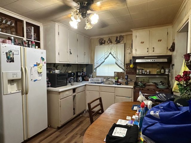 184 S Forest Avenue, Bradley, IL 60915