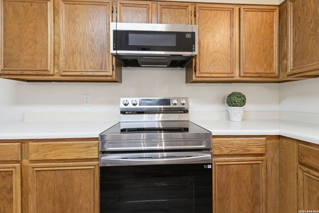1626 Sixpence, San Antonio, TX 78253