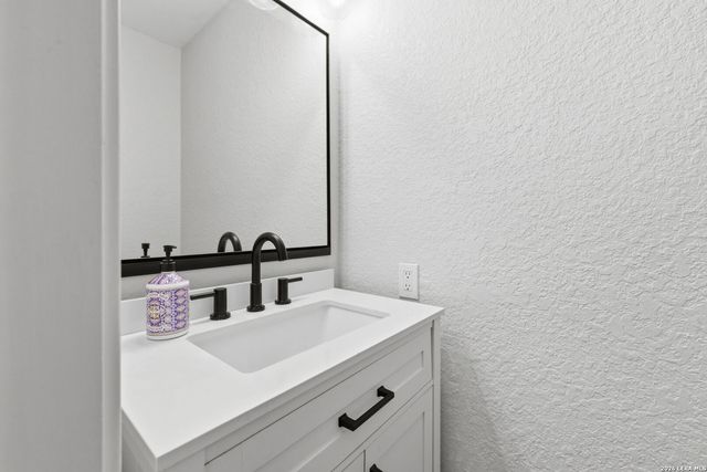 1626 Sixpence, San Antonio, TX 78253