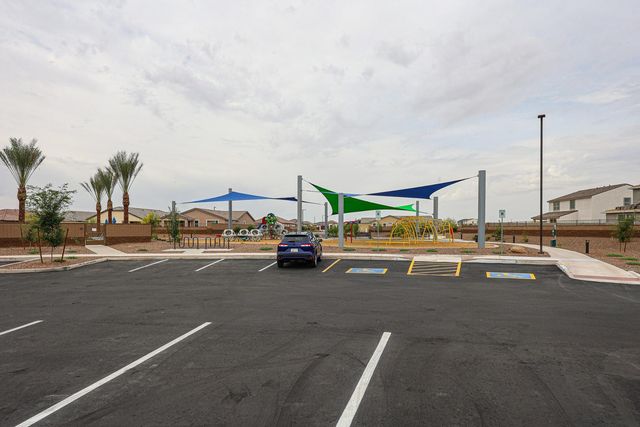 17347 W Gray Fox Trail, Surprise, AZ 85387