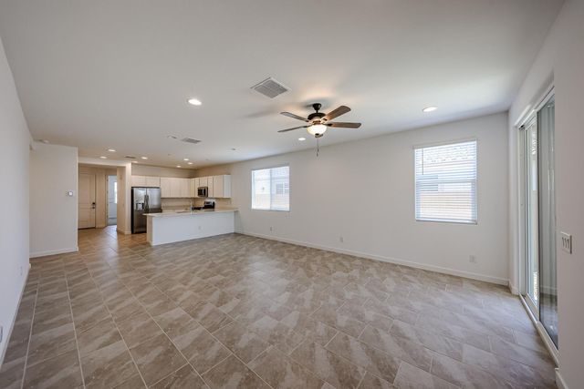 17347 W Gray Fox Trail, Surprise, AZ 85387