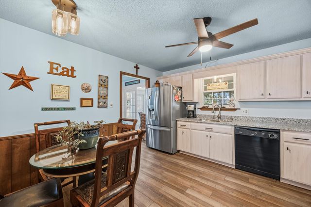 150 Royal Oaks Drive NE, Cleveland, TN 37323