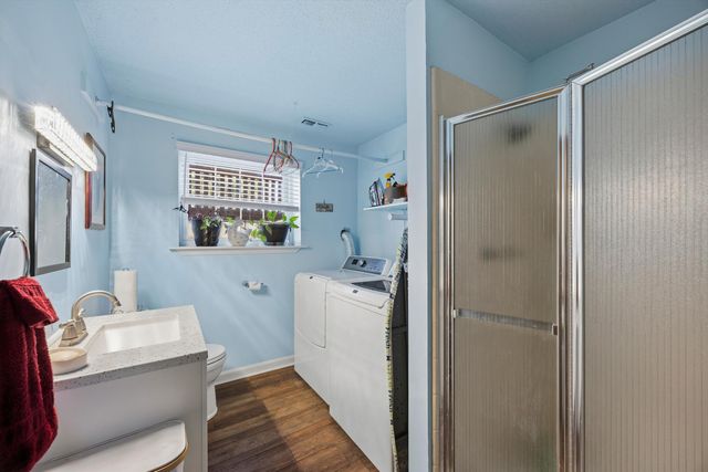 150 Royal Oaks Drive NE, Cleveland, TN 37323