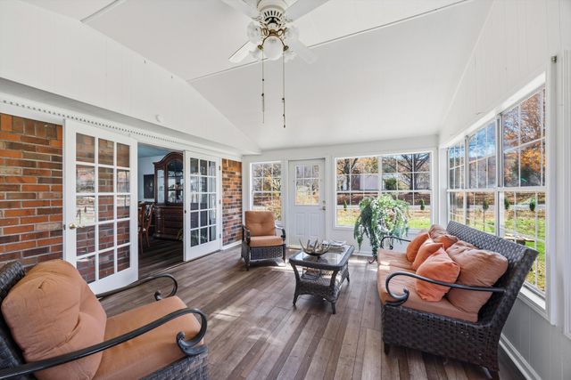 150 Royal Oaks Drive NE, Cleveland, TN 37323