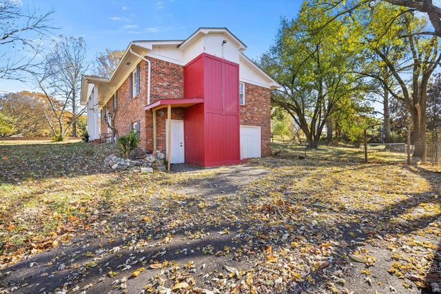 150 Royal Oaks Drive NE, Cleveland, TN 37323