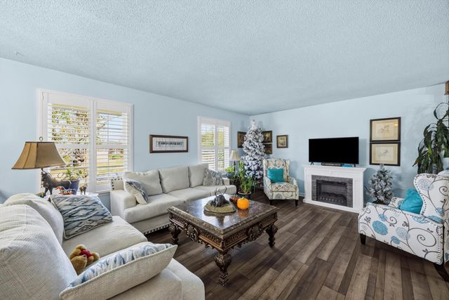 150 Royal Oaks Drive NE, Cleveland, TN 37323