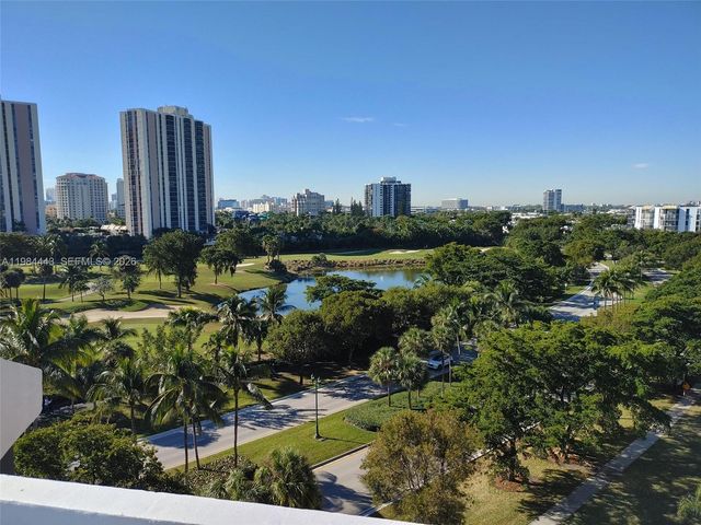 3301 N Country Club Dr 804, Aventura, FL 33180