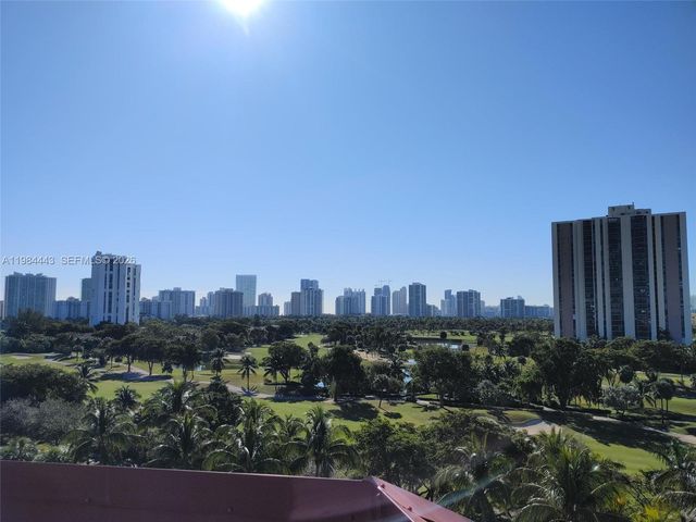 3301 N Country Club Dr 804, Aventura, FL 33180