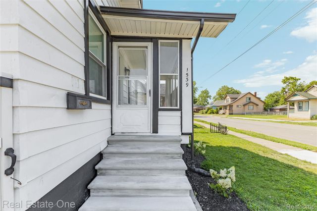 1539 Oconnor Avenue, Lincoln Park, MI 48146