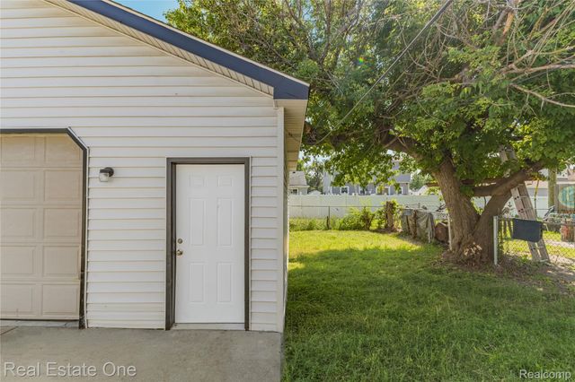 1539 Oconnor Avenue, Lincoln Park, MI 48146