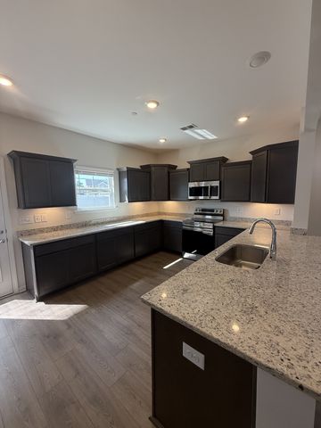 110 Watershed Court, Ashland City, TN 37015