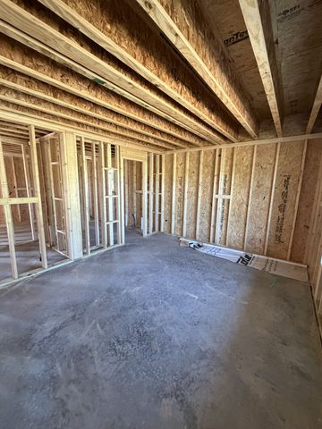210 Parker Rd, Portland, TN 37148