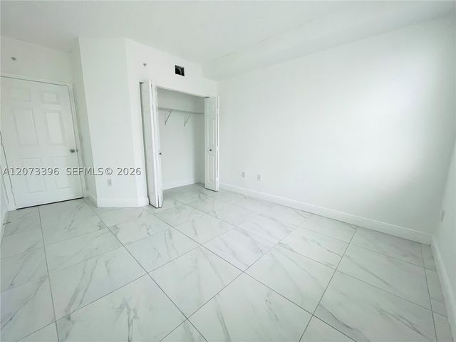 17150 N Bay Rd 2902, Sunny Isles Beach, FL 33160