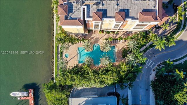 17150 N Bay Rd 2902, Sunny Isles Beach, FL 33160