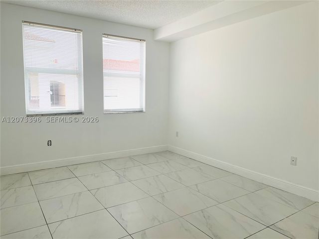 17150 N Bay Rd 2902, Sunny Isles Beach, FL 33160