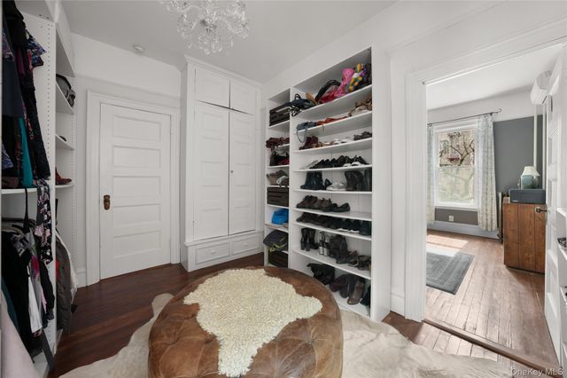 3020 Bainbridge Avenue, Bronx, NY 10458